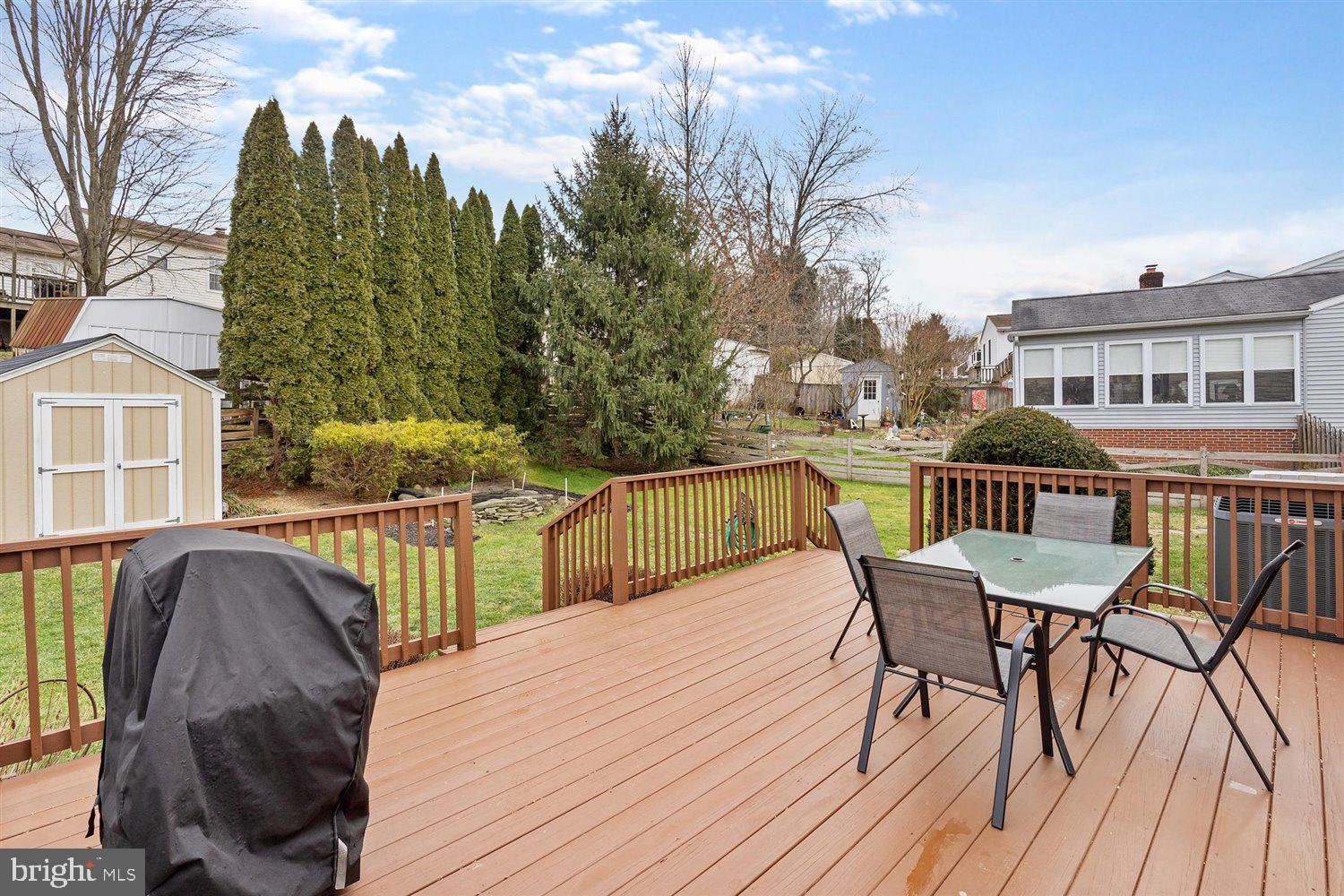 OAKHURST - Residential