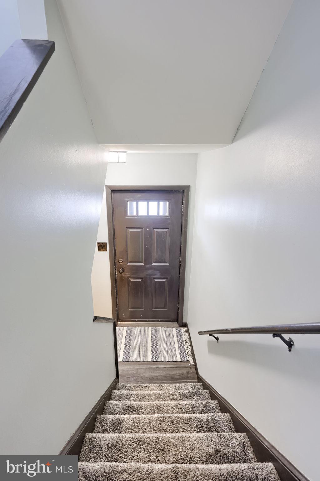 1831 LAKESIDE DRIVE