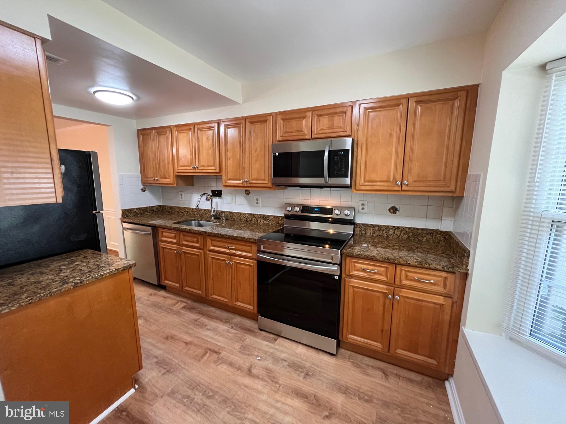 SHANNON STATION - Residential Lease