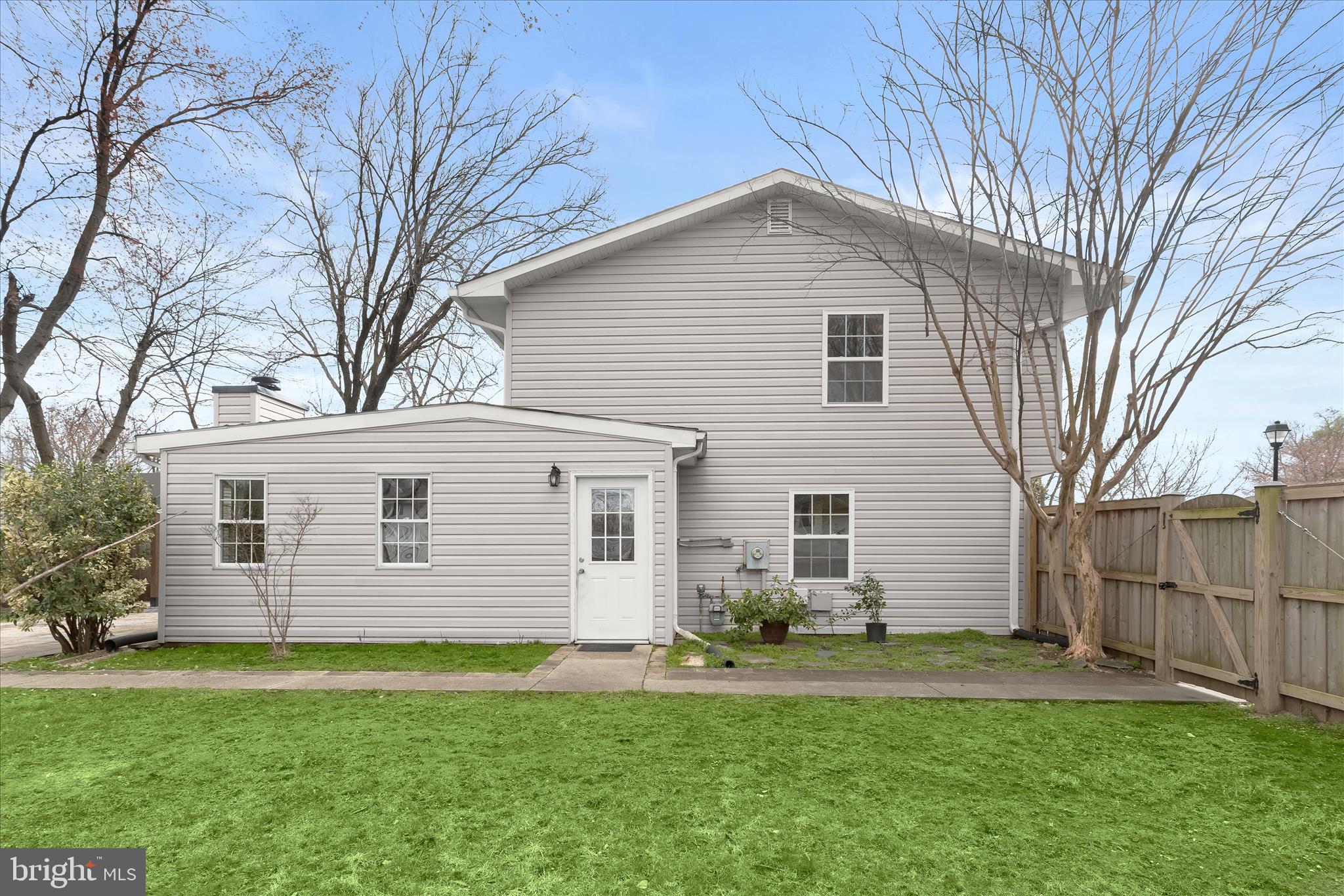 MAPLE RIDGE - Residential