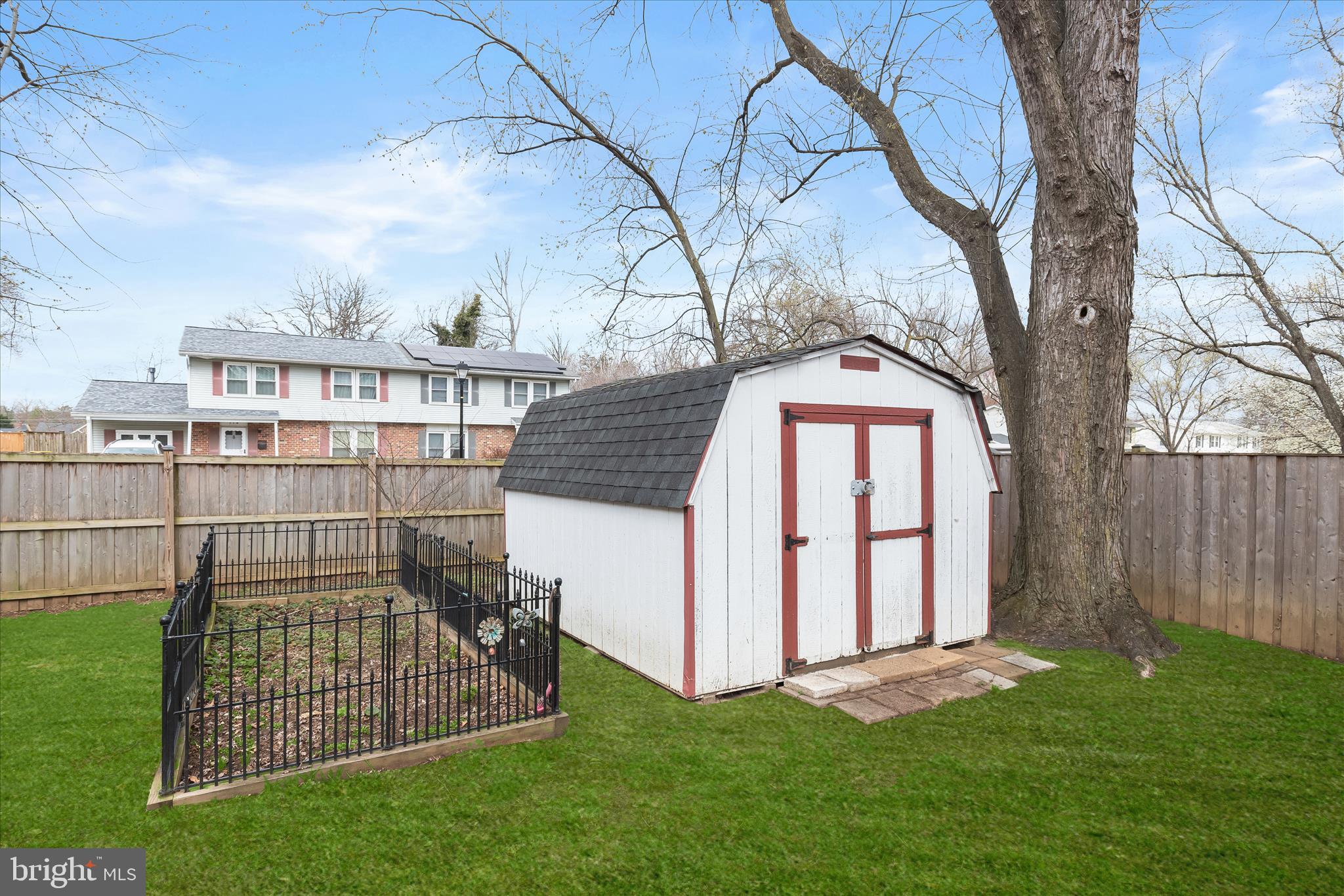 MAPLE RIDGE - Residential