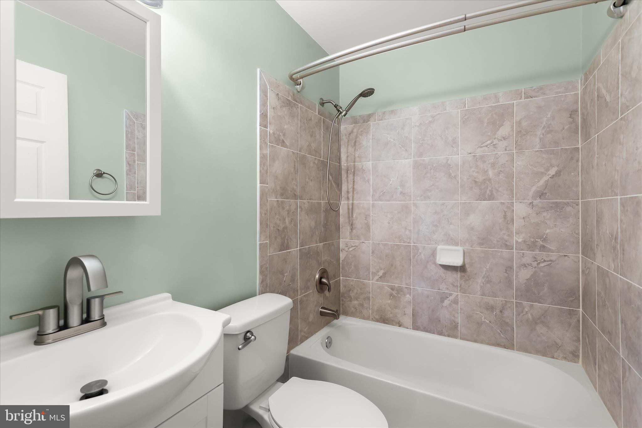 MAPLE RIDGE - Residential