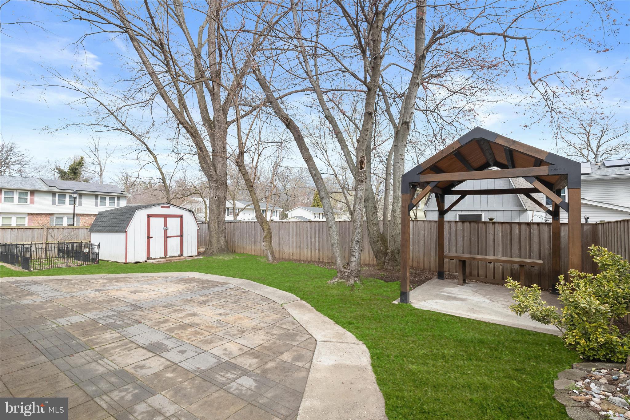 MAPLE RIDGE - Residential