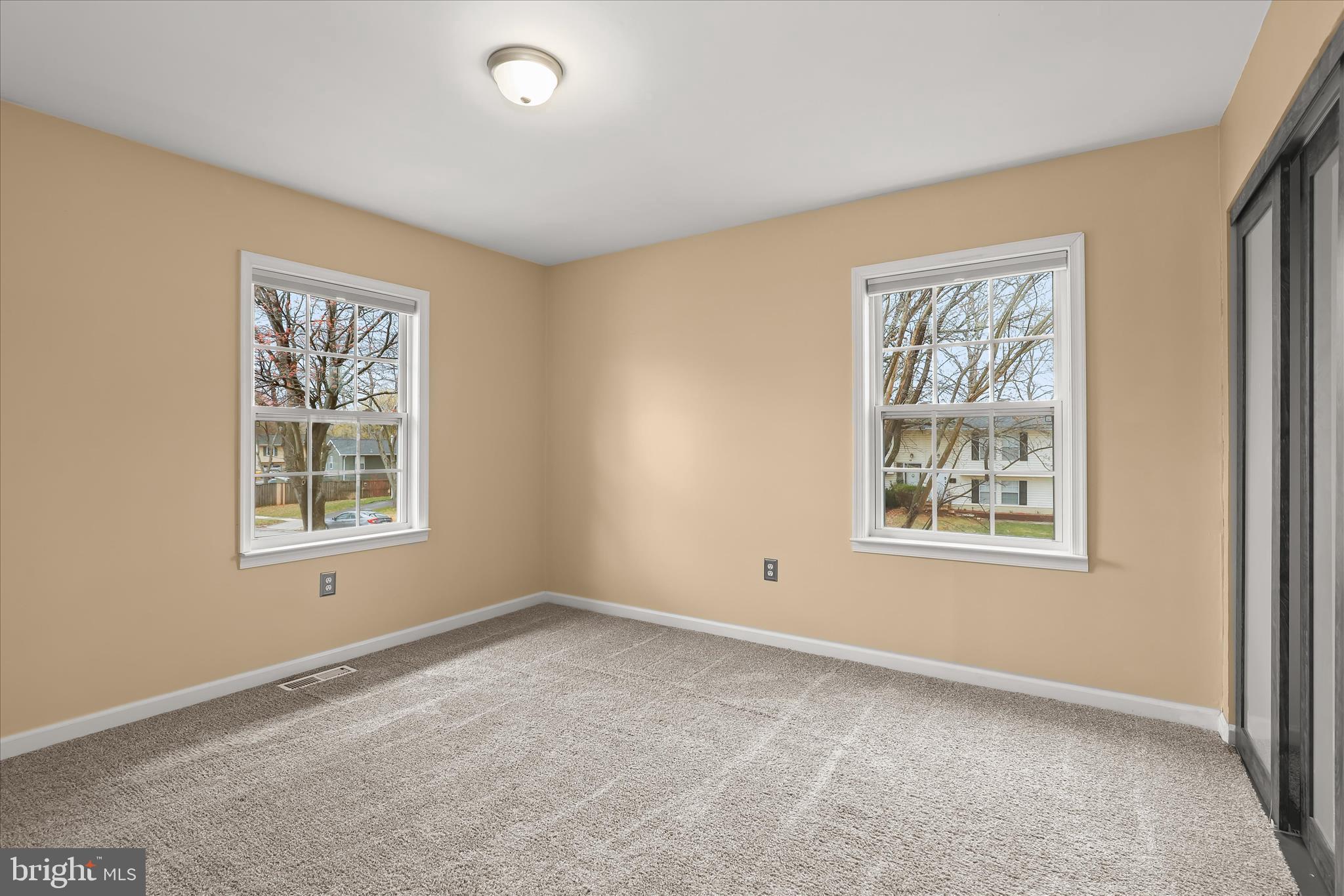 MAPLE RIDGE - Residential