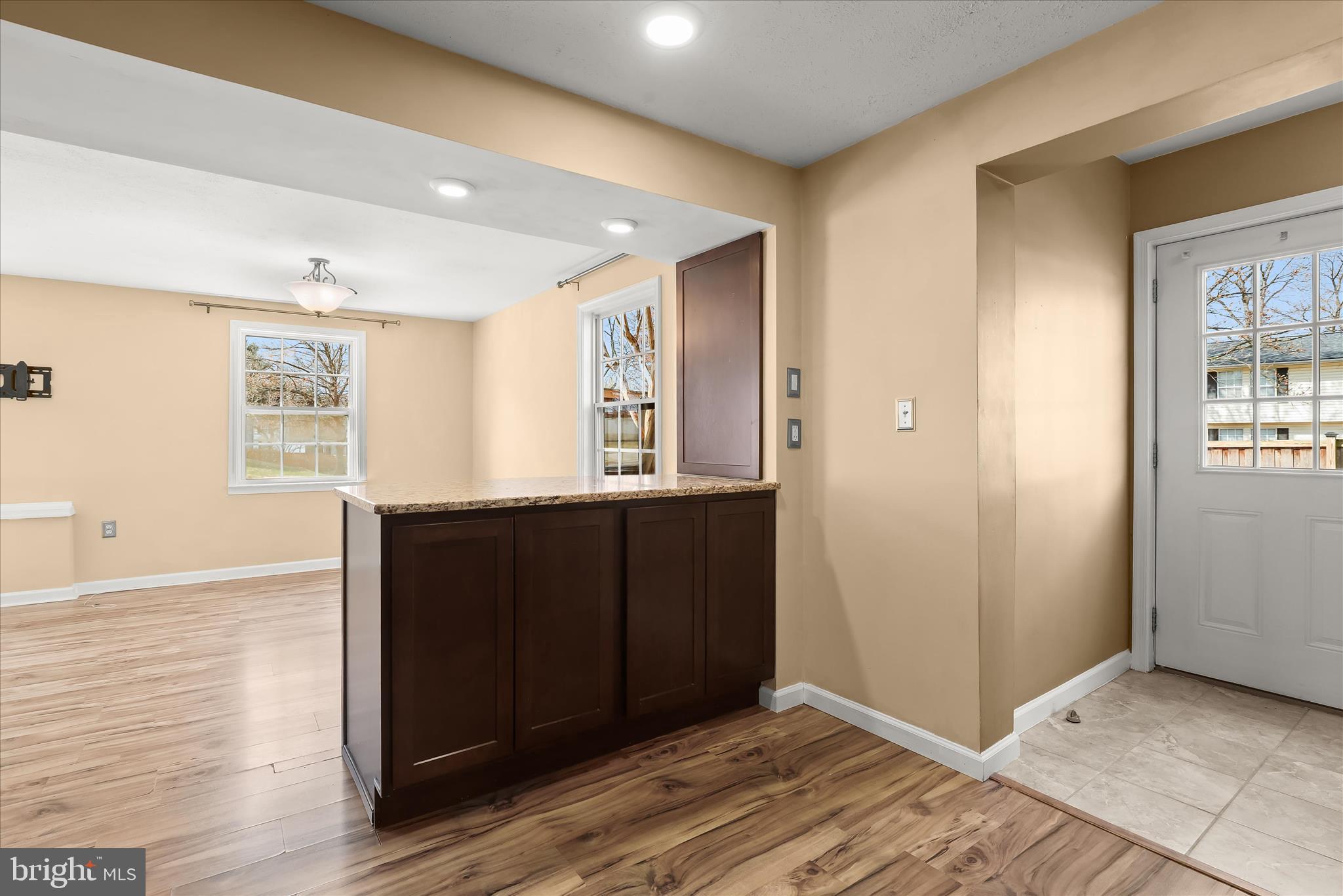 MAPLE RIDGE - Residential