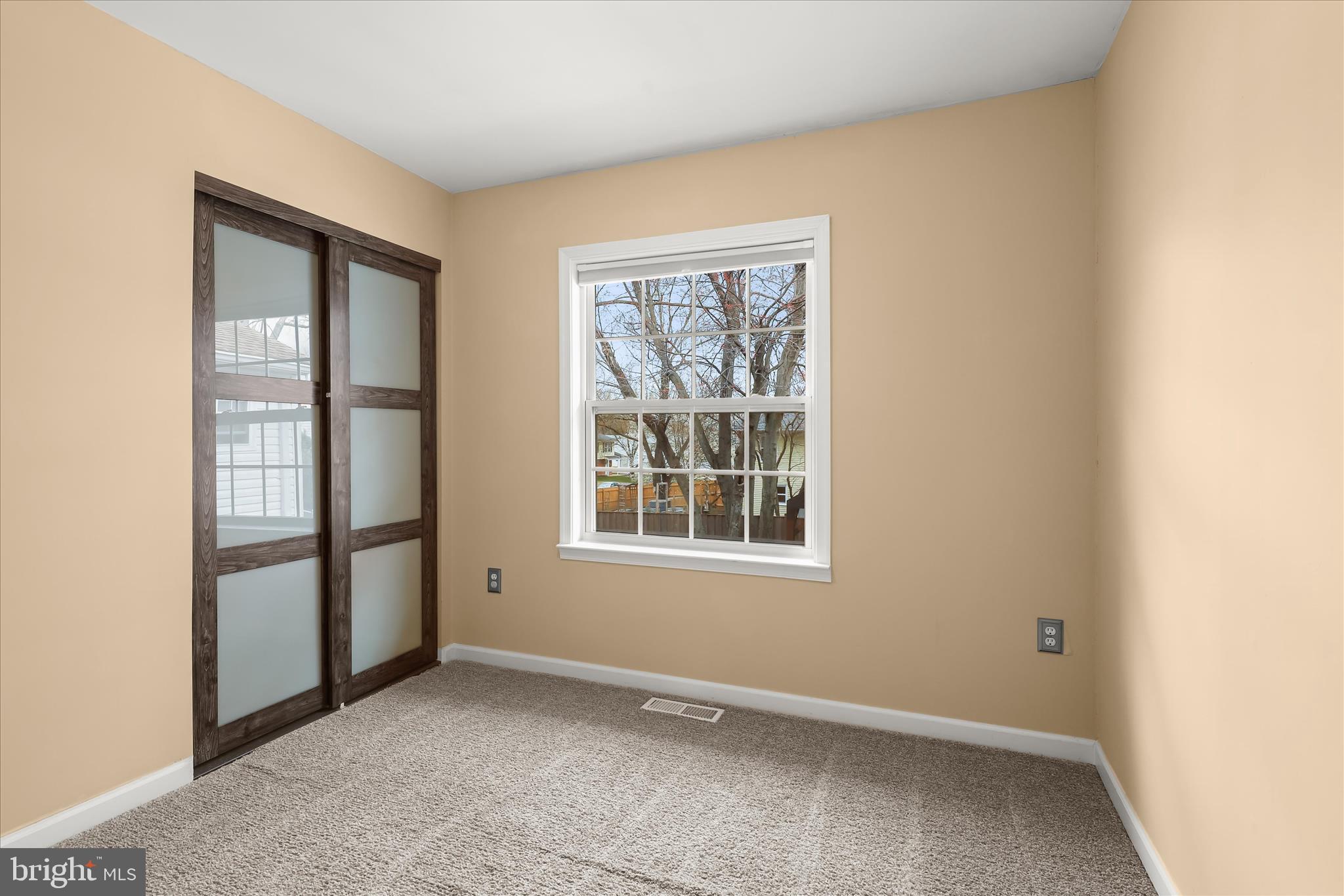 MAPLE RIDGE - Residential