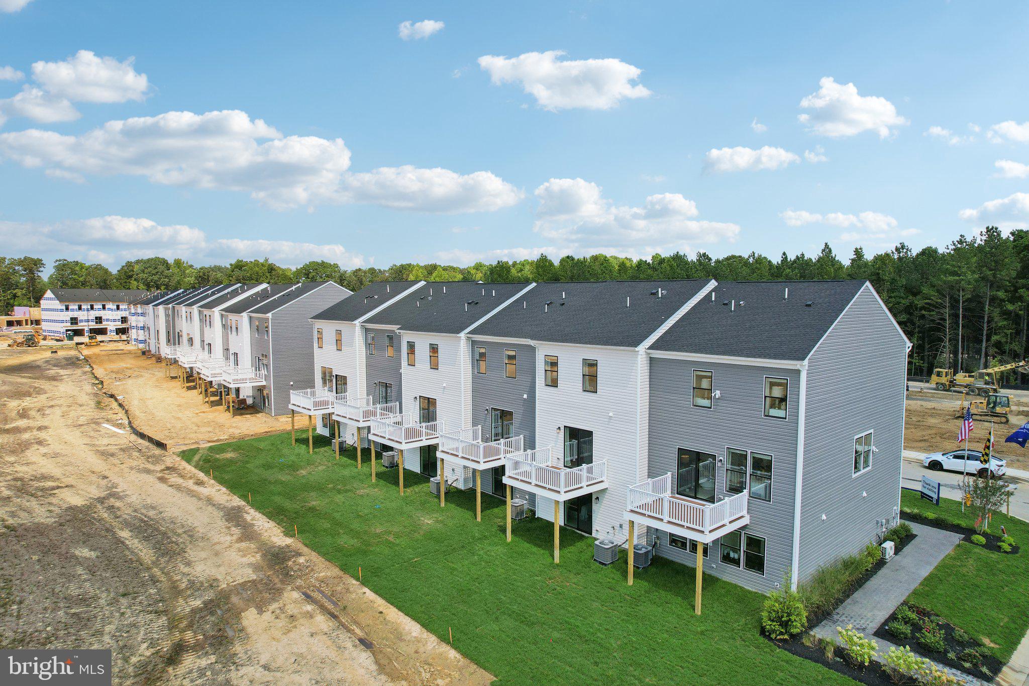 PINEGROVE - Residential