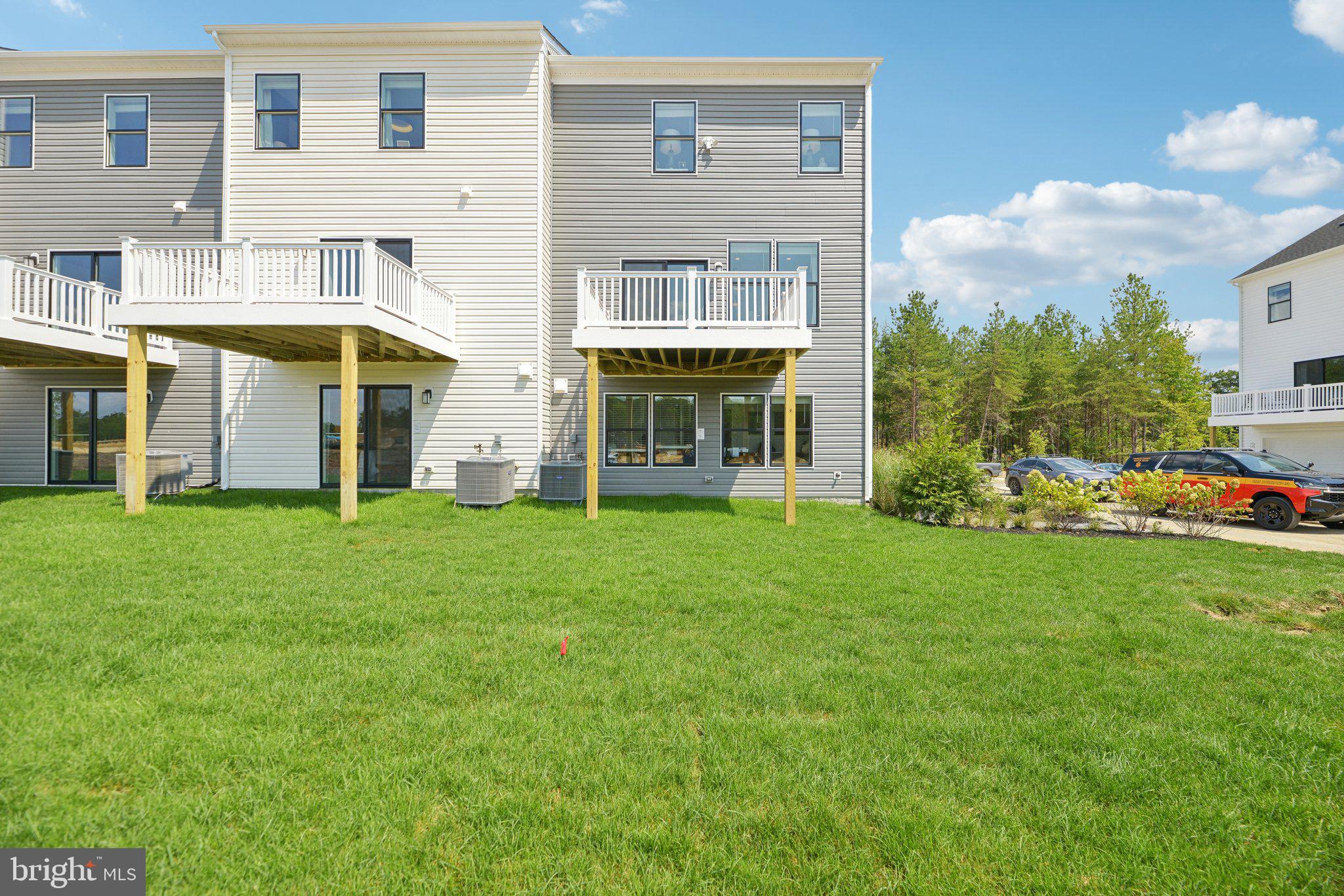 PINEGROVE - Residential