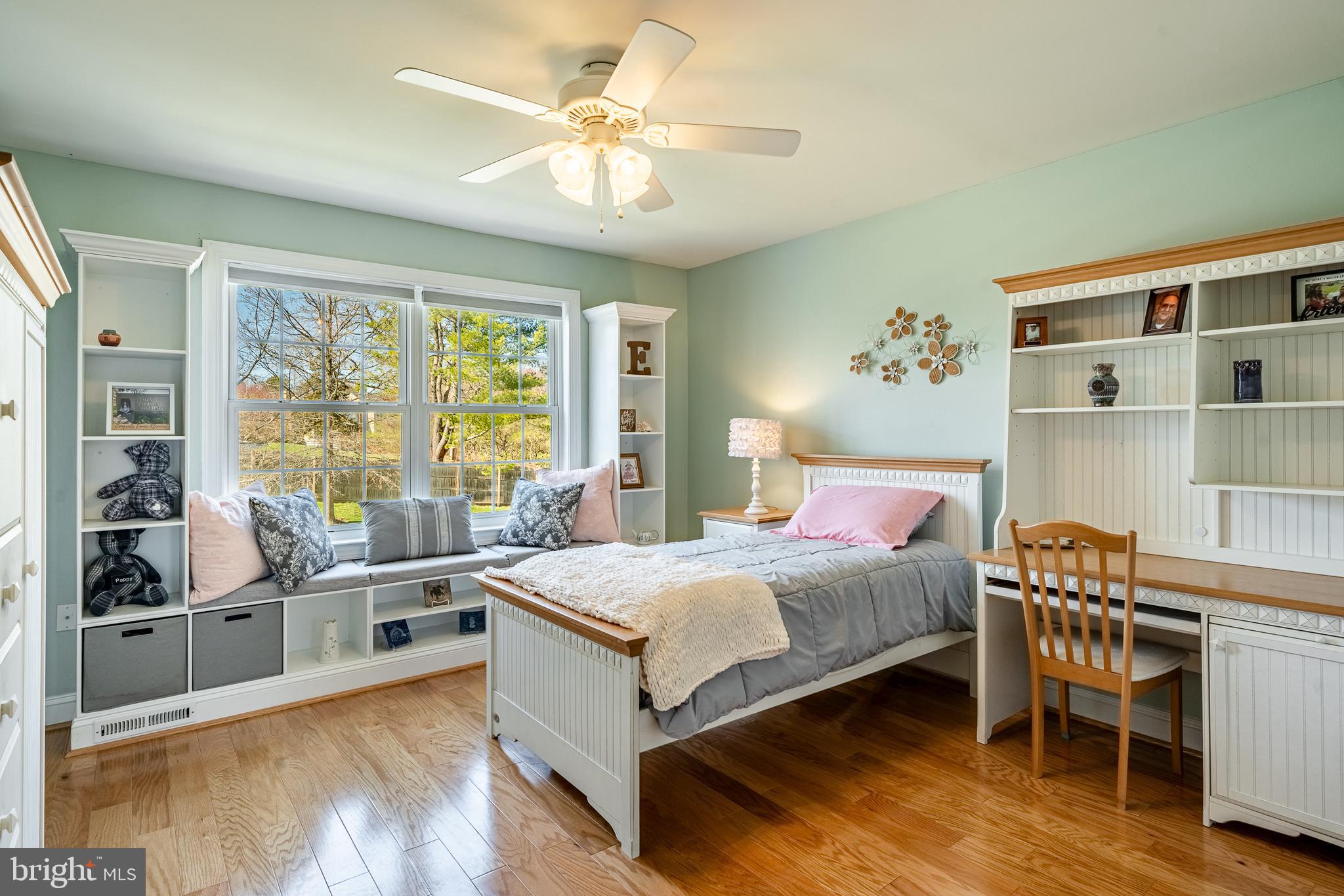 GREEN LANE VILLAGE - Residential