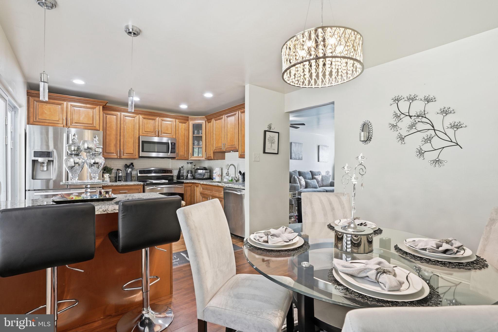 DAYBREAK ESTATES - Residential