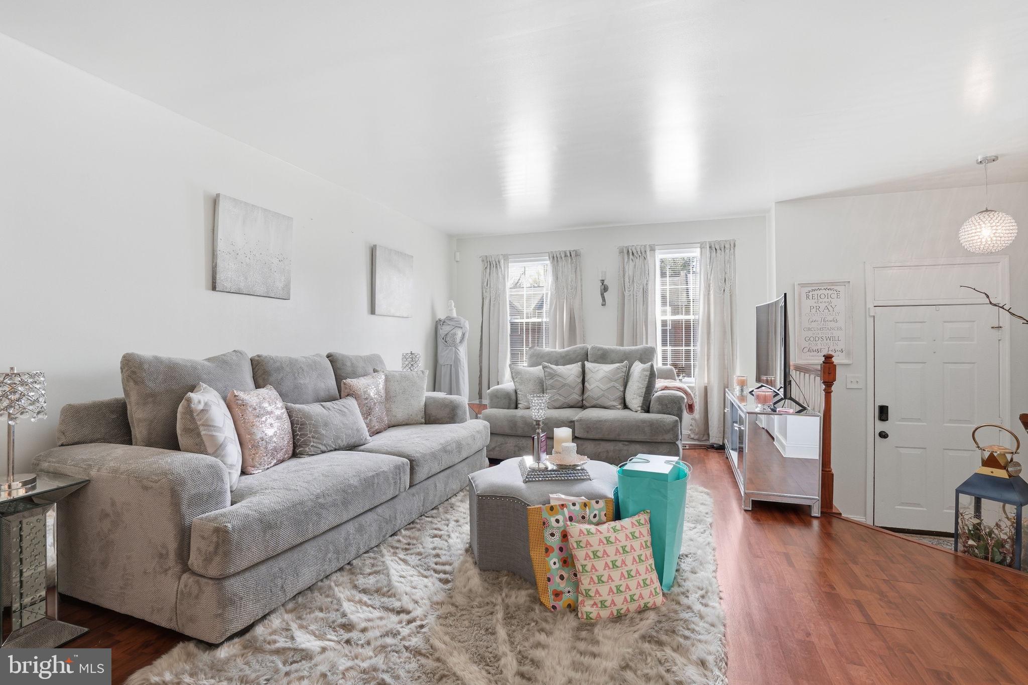 DAYBREAK ESTATES - Residential