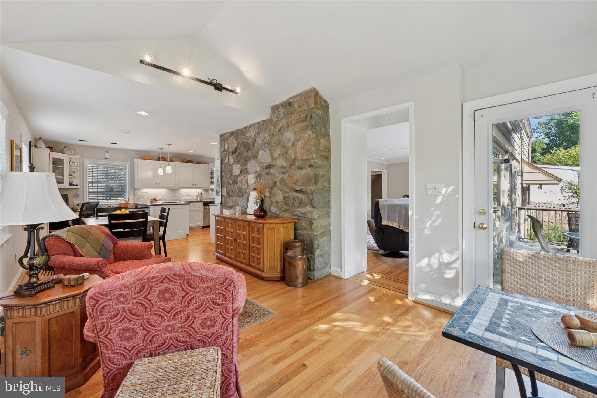 WYNNEWOOD - Residential