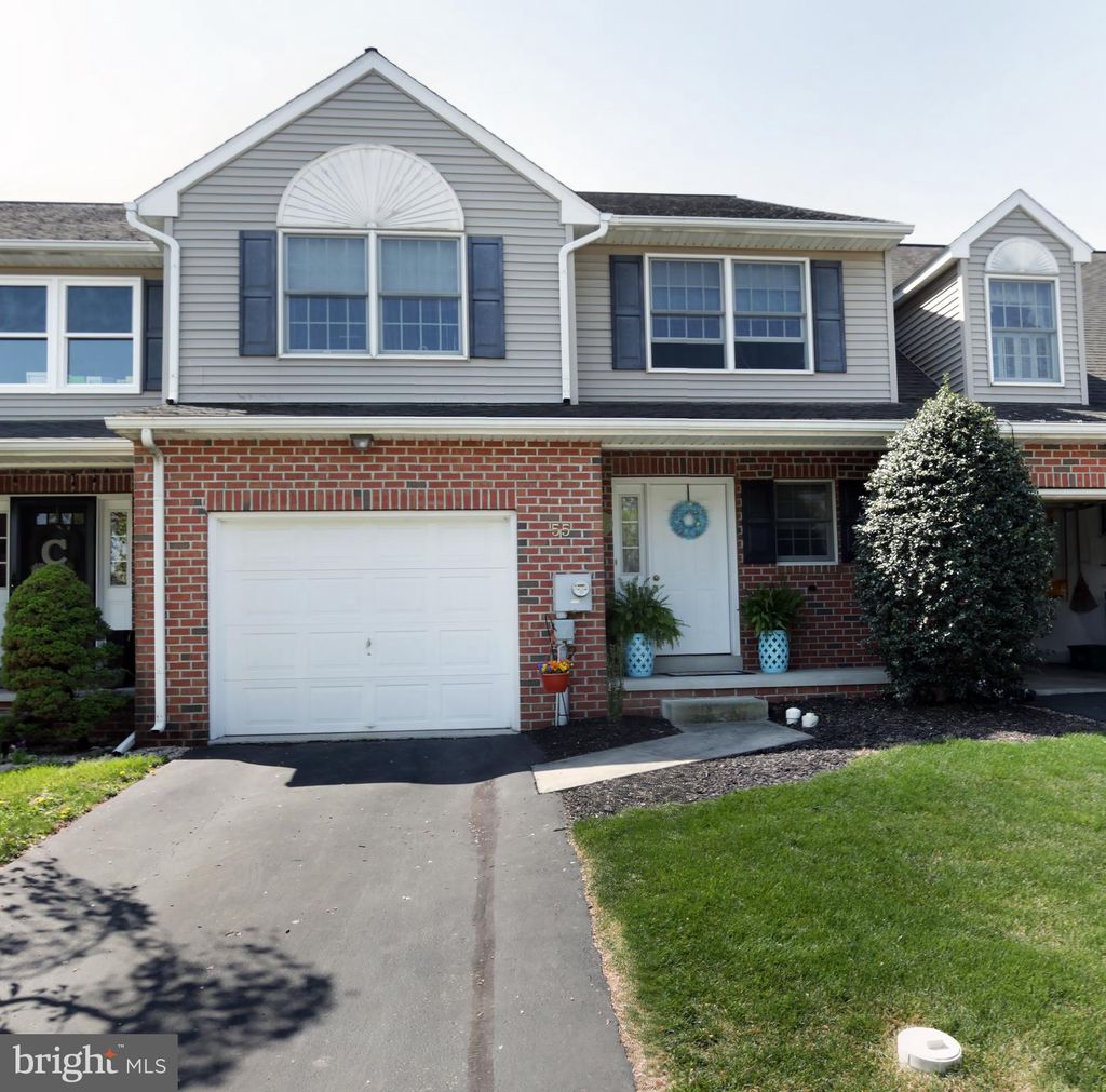 Photo of 55 SPRING HILL LN, MOUNTVILLE, PA 17554 (MLS # PALA2033924)
