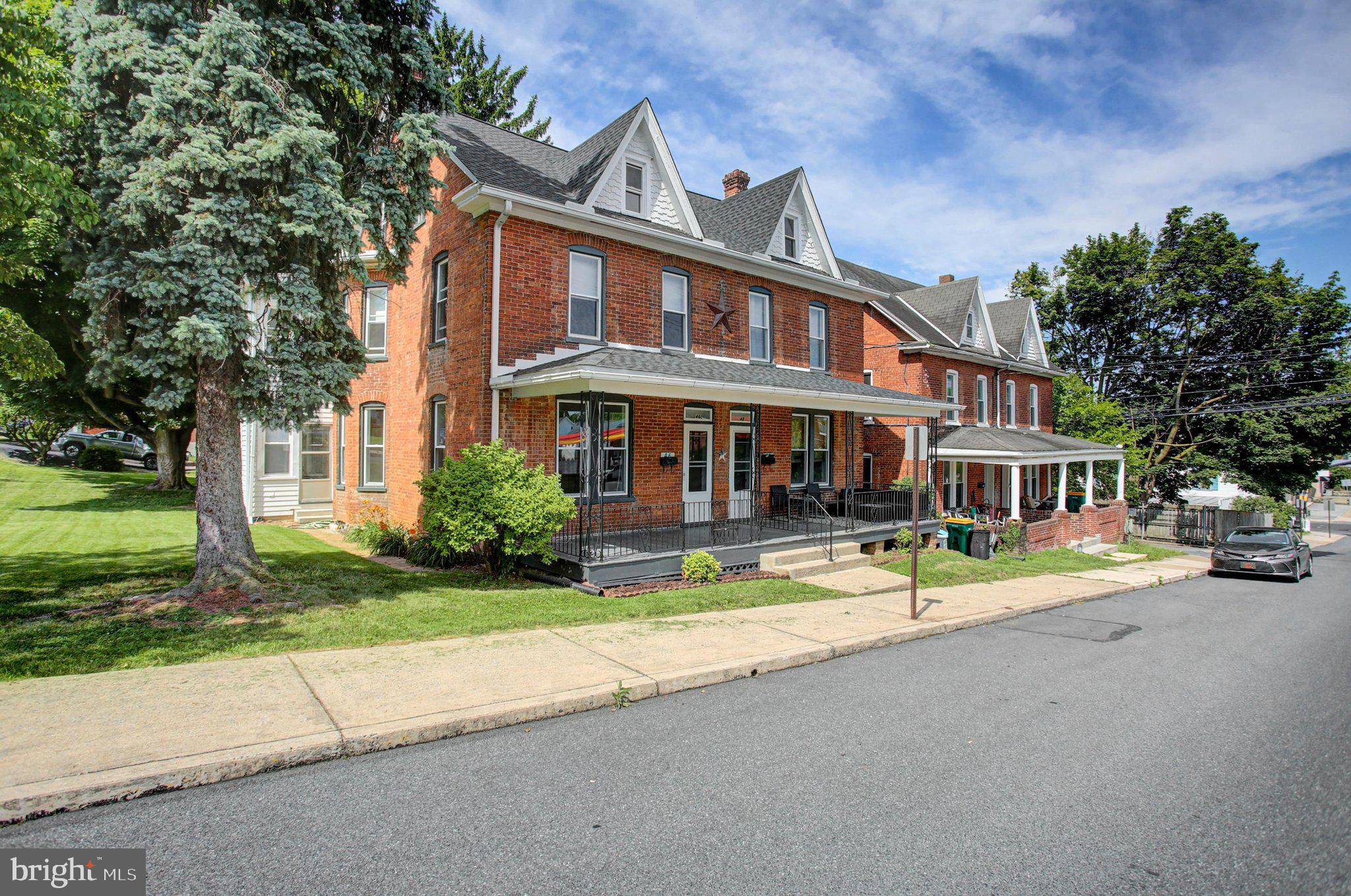 46 W THIRD STREET
