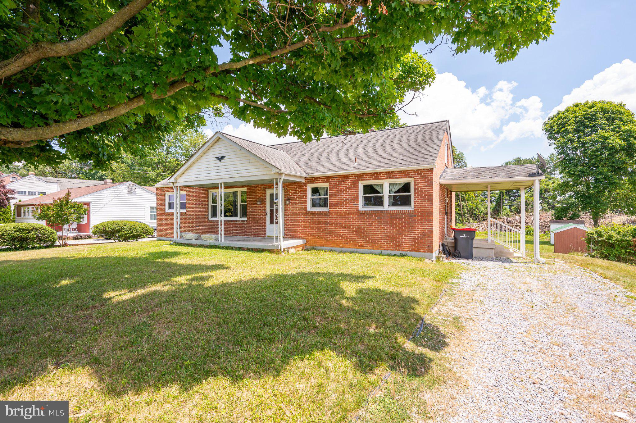 6073 LORD FAIRFAX HIGHWAY