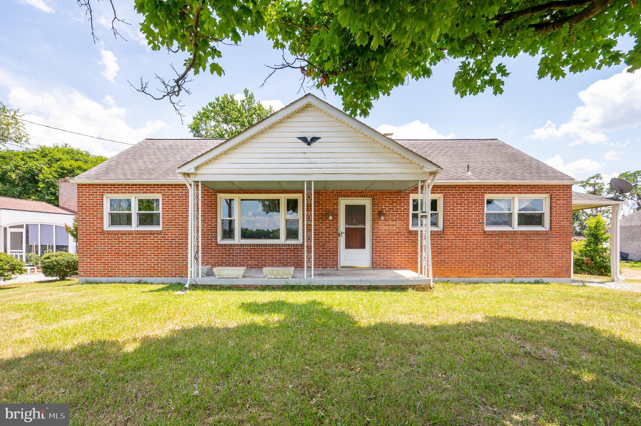RUSSELL - Residential