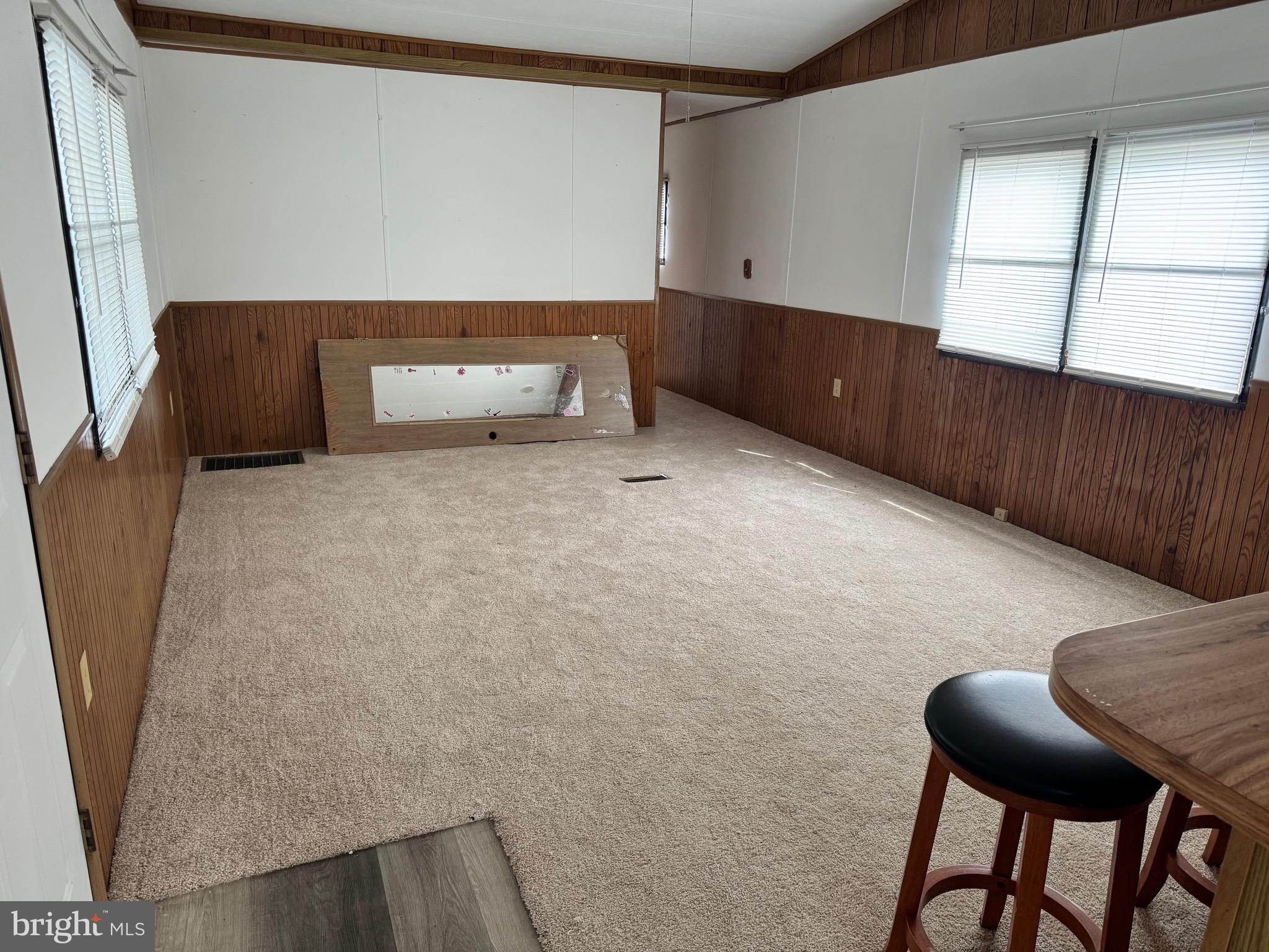 31 N ELLIS ROAD A031