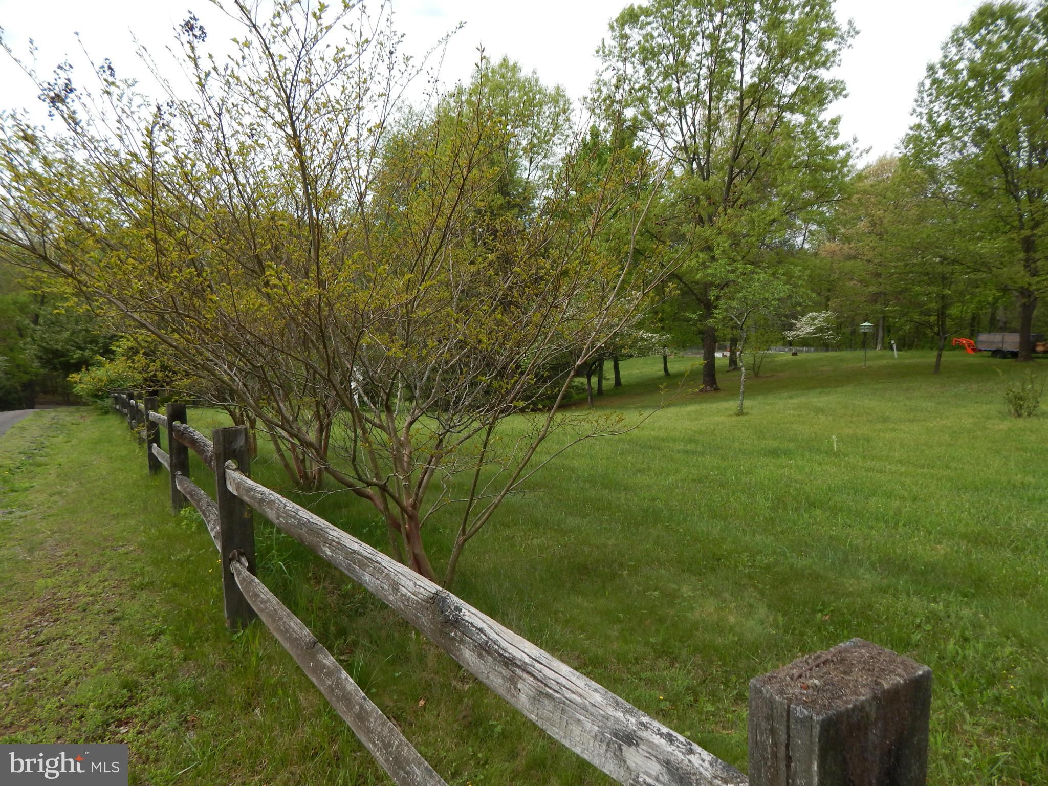 CHESTNUT GROVE - Land