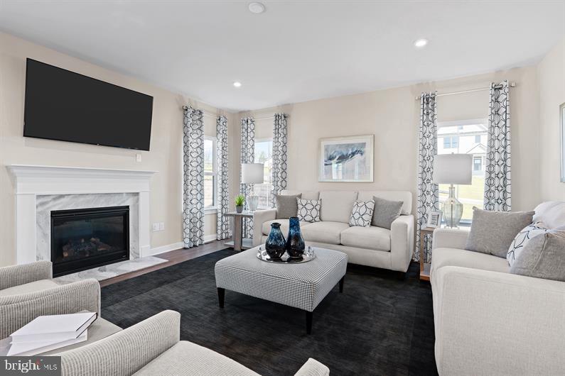 CHURCH HILL HUNT - Residential