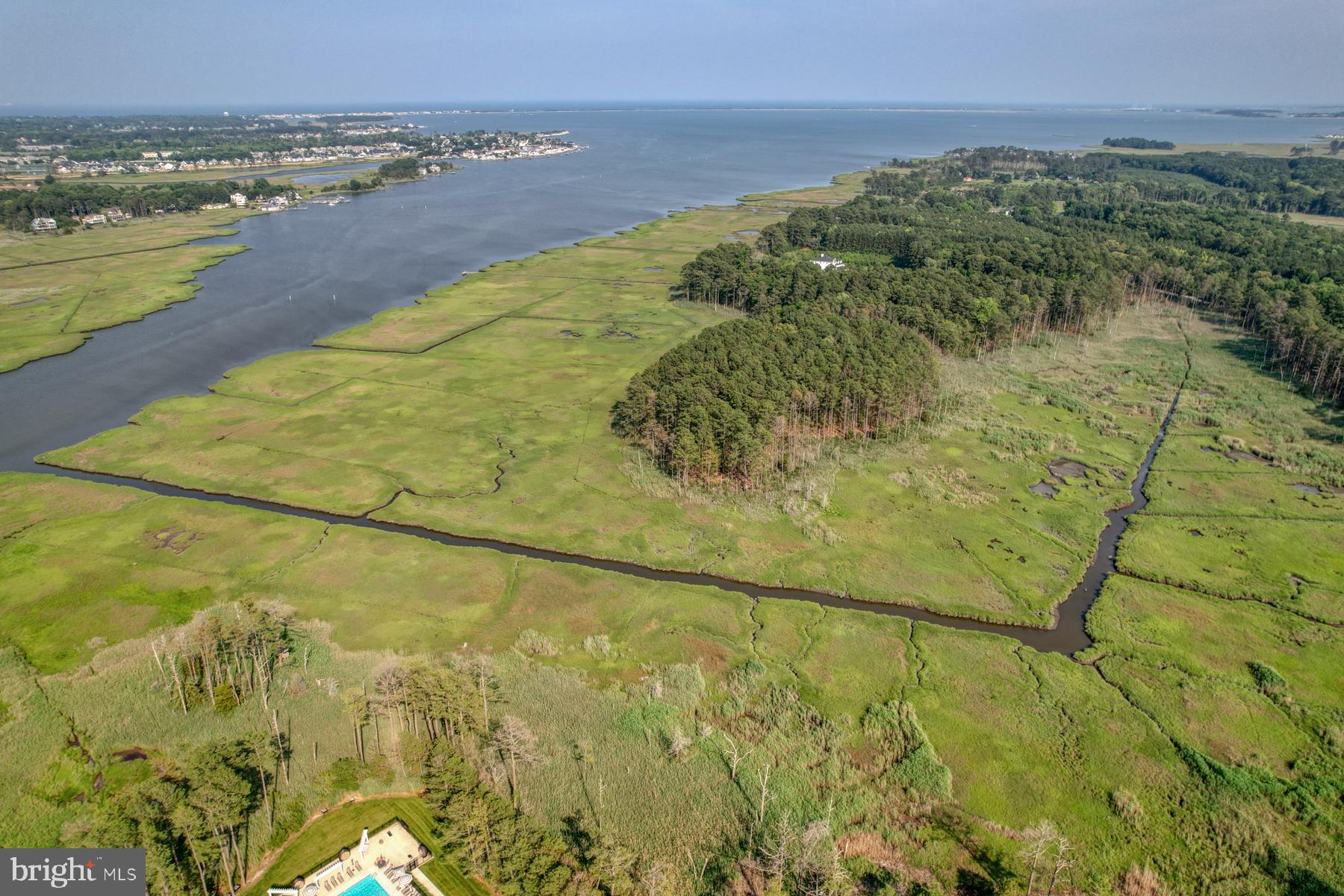 WATERVIEW ON LOVE CREEK - Residential