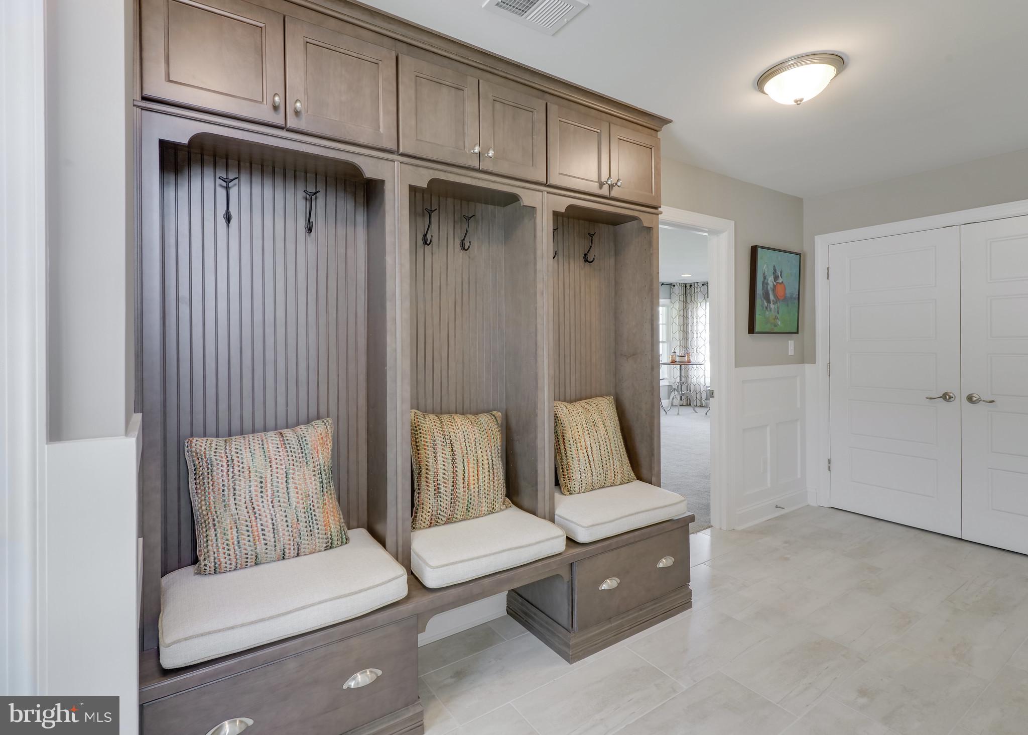 WATERVIEW ON LOVE CREEK - Residential