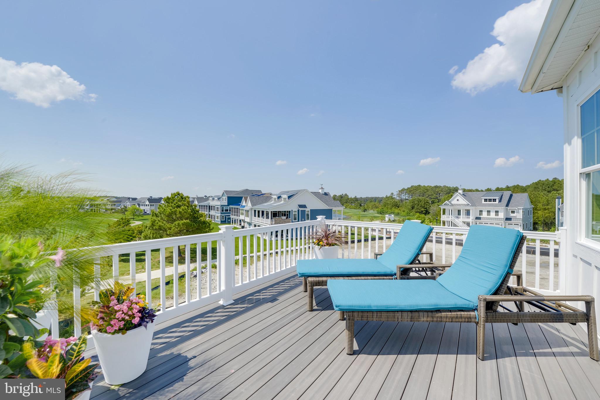 WATERVIEW ON LOVE CREEK - Residential