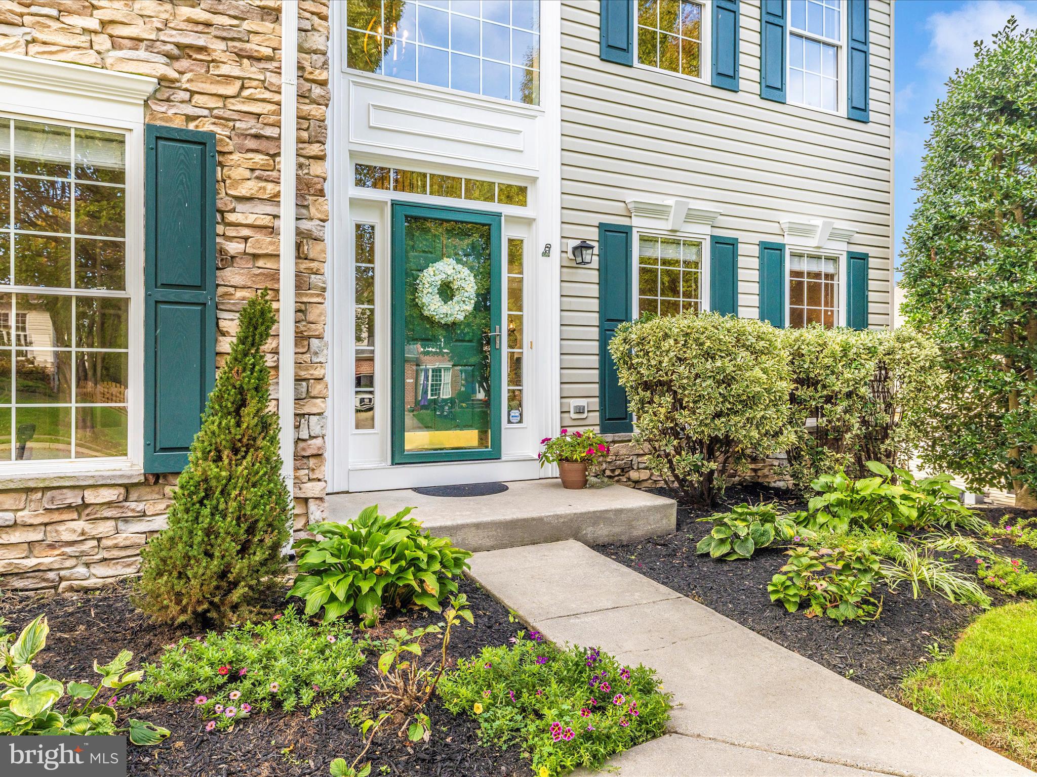 1506 SUMMER SWEET LANE