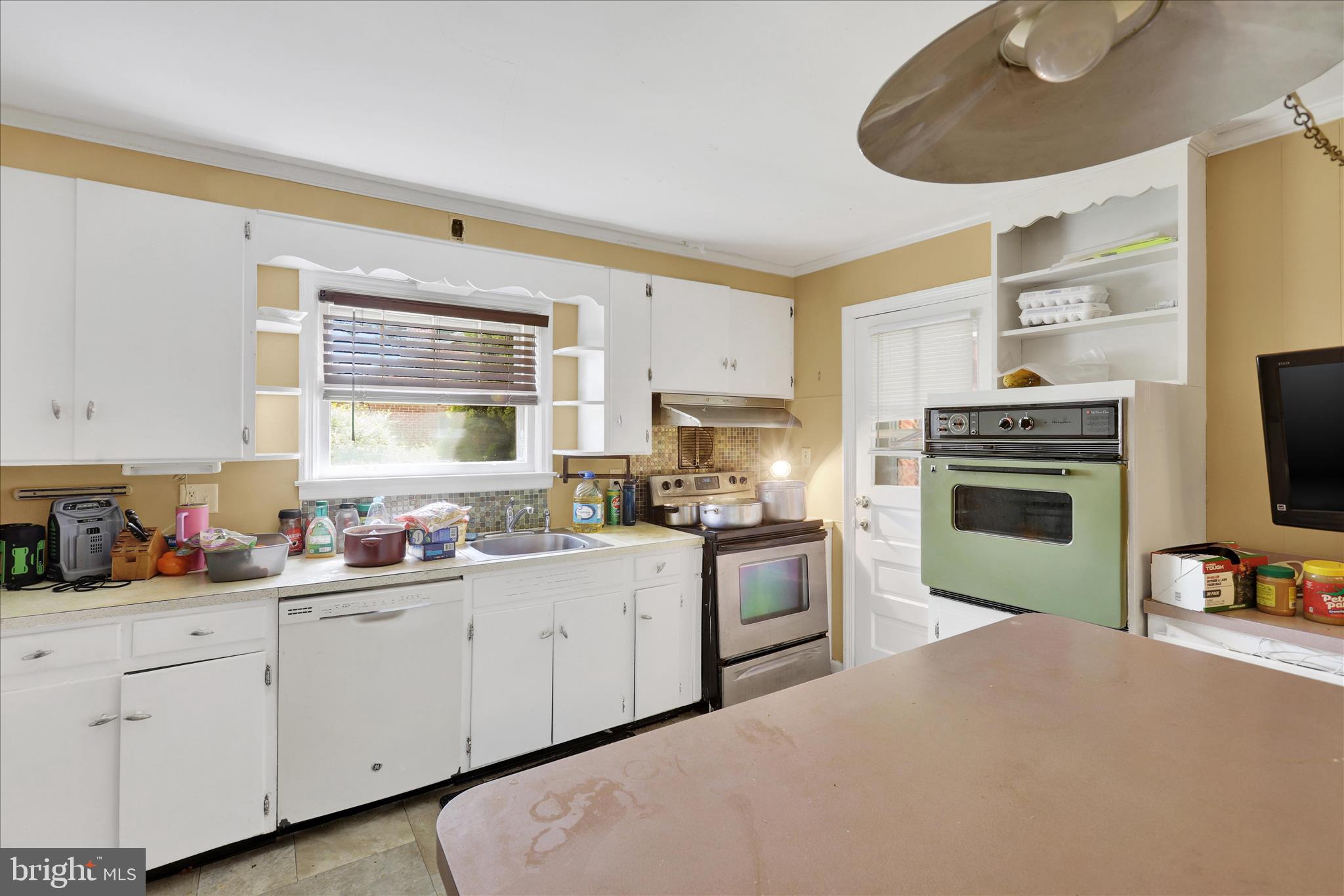 439 S 8TH STREET