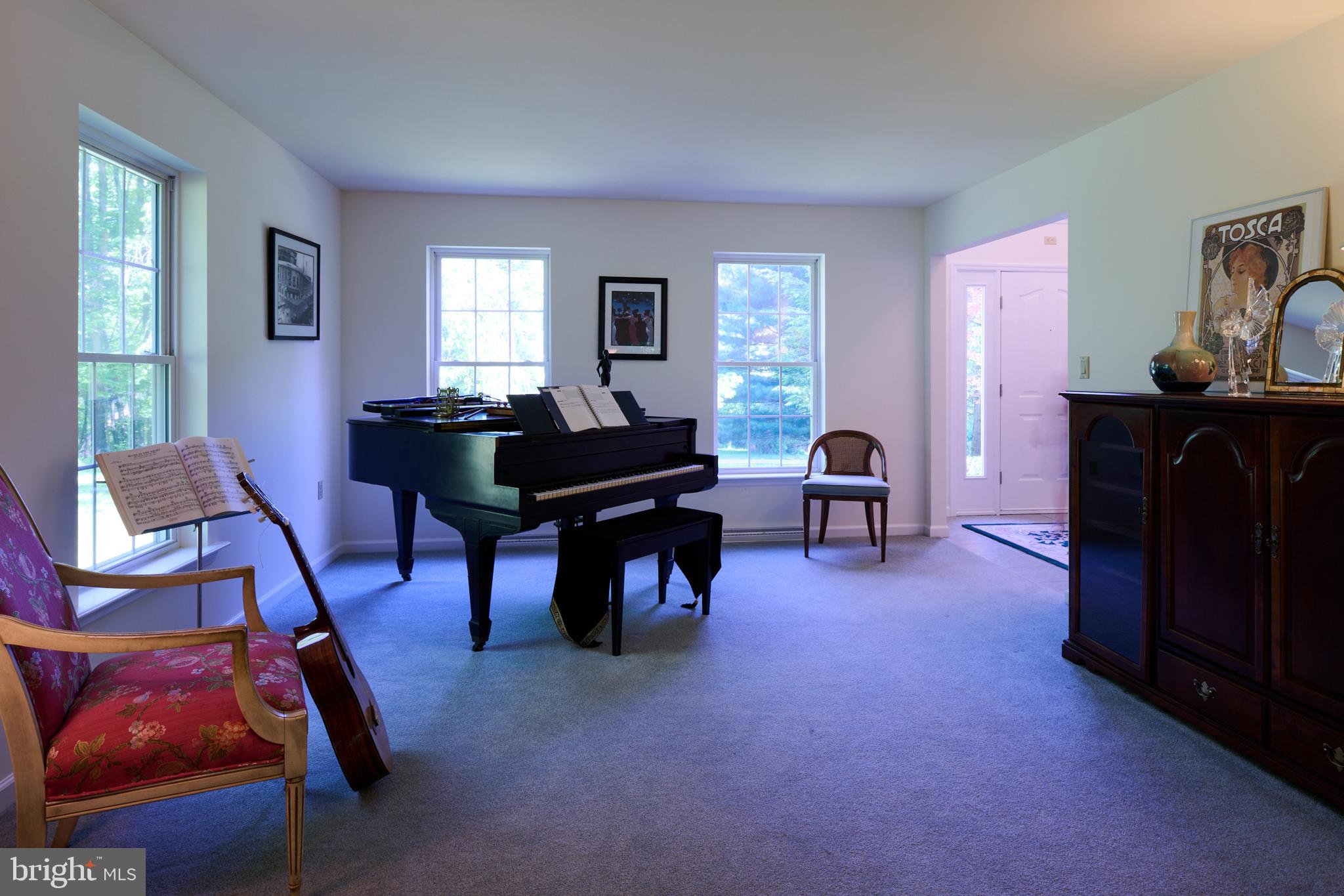 105 MONTAUK CIRCLE