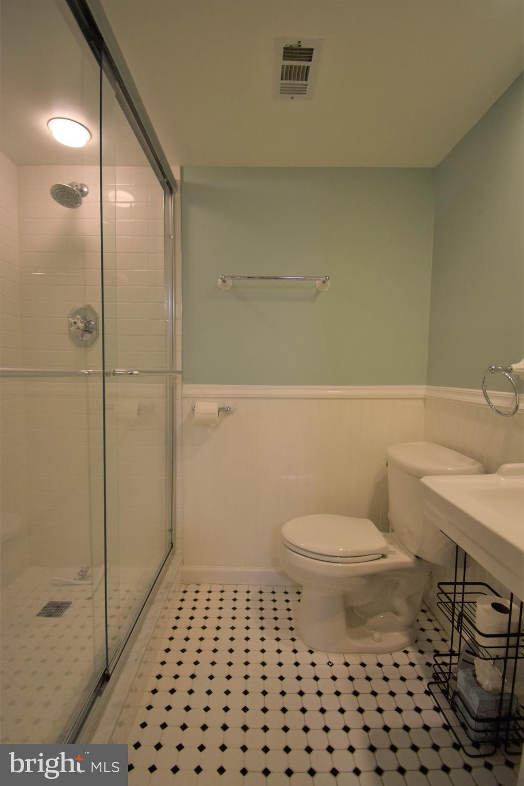 FAIRLINGTON VILLAGES - Residential Lease