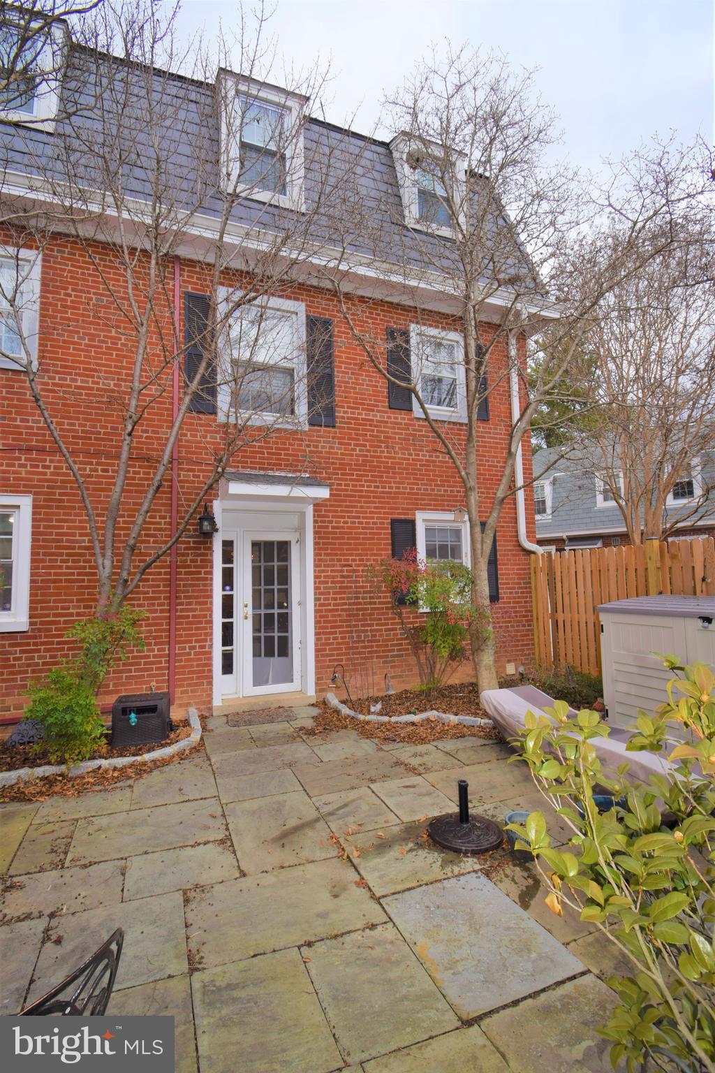 FAIRLINGTON VILLAGES - Residential Lease