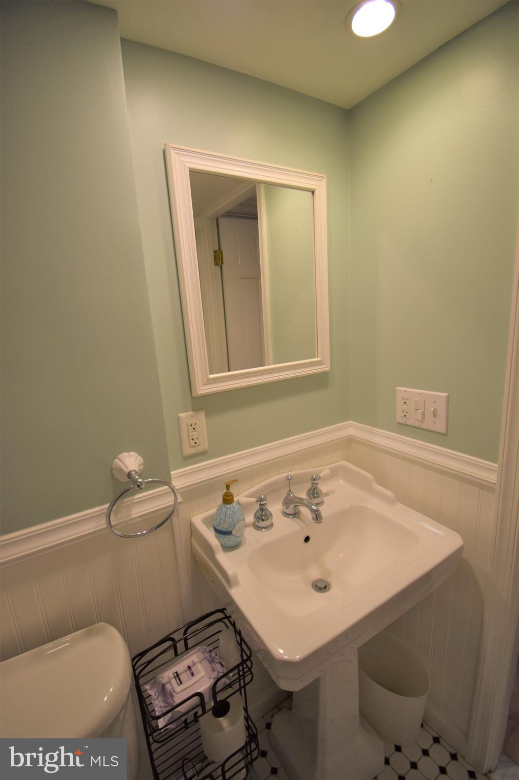 FAIRLINGTON VILLAGES - Residential Lease