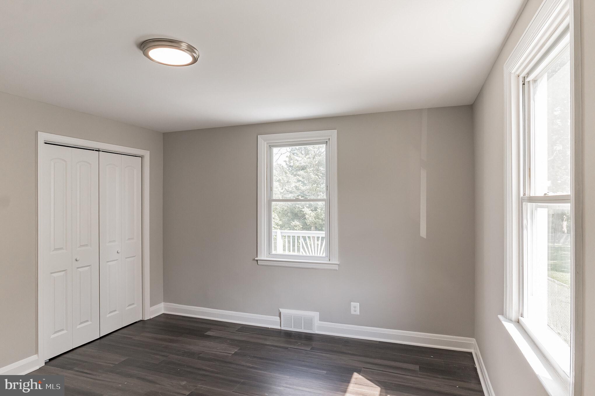 PARKVILLE - Residential