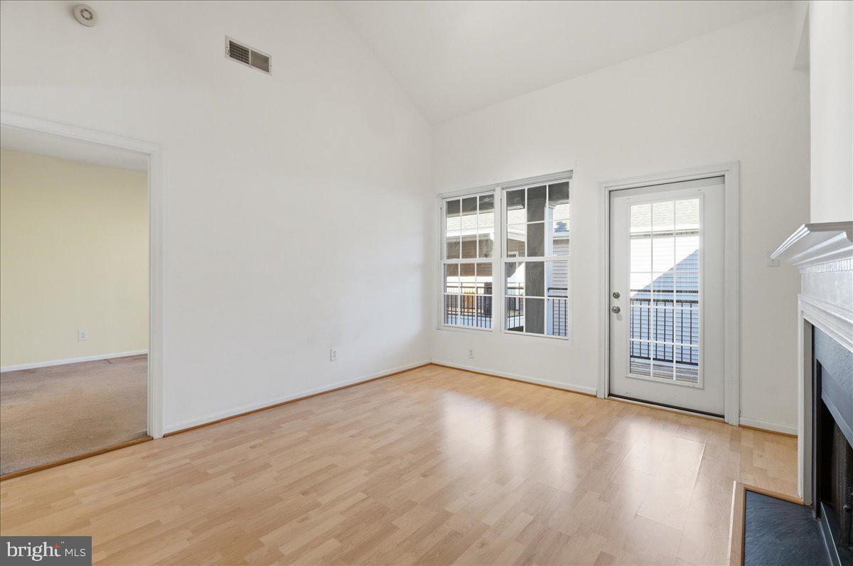 20419 RIVERBEND SQUARE 301