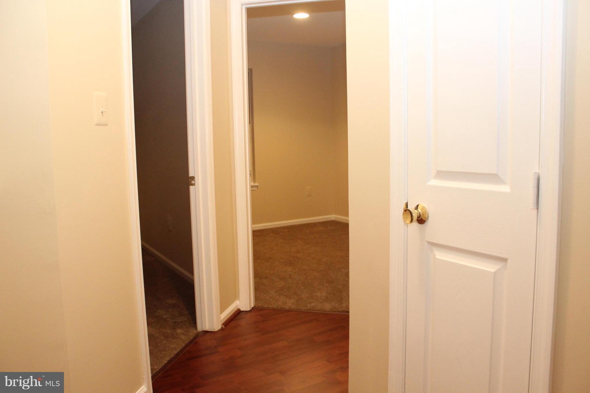 ASHBURN VILLAGE - Residential Lease