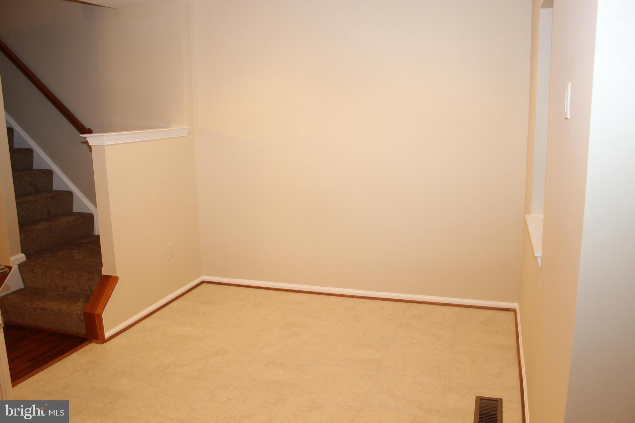 ASHBURN VILLAGE - Residential Lease