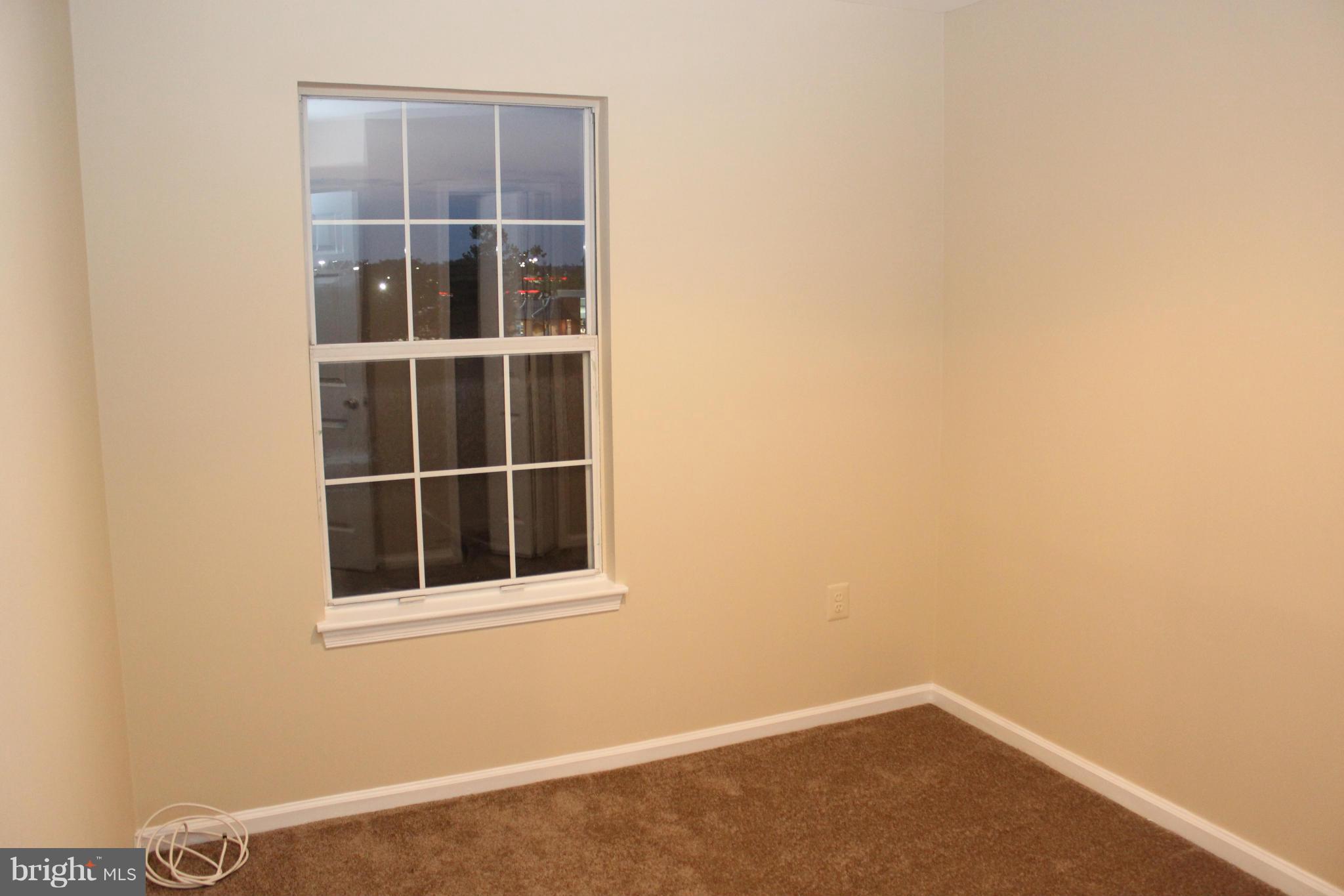 ASHBURN VILLAGE - Residential Lease