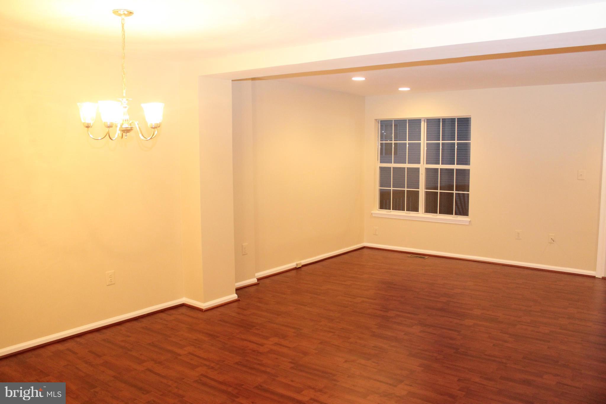 ASHBURN VILLAGE - Residential Lease