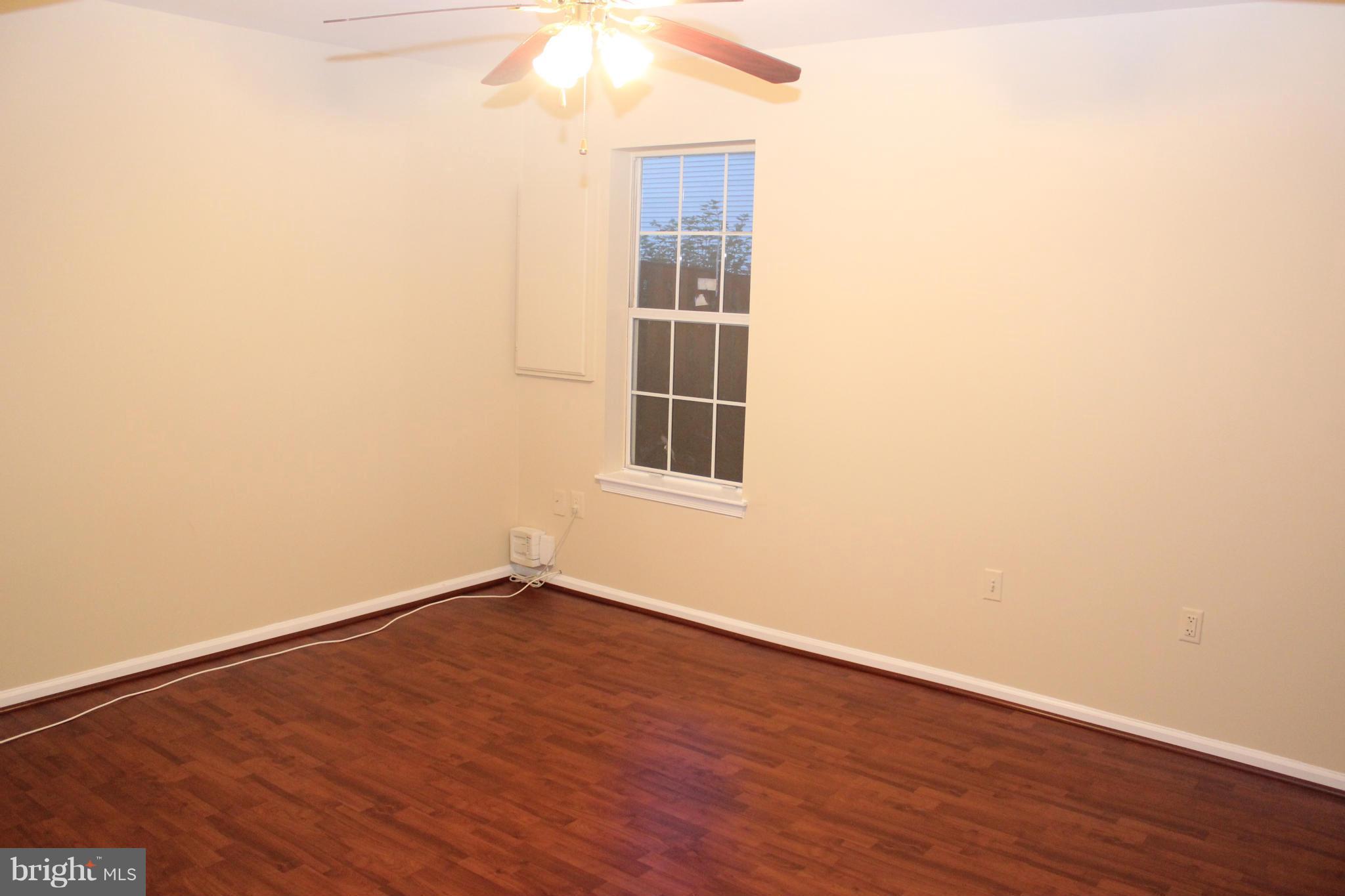 ASHBURN VILLAGE - Residential Lease