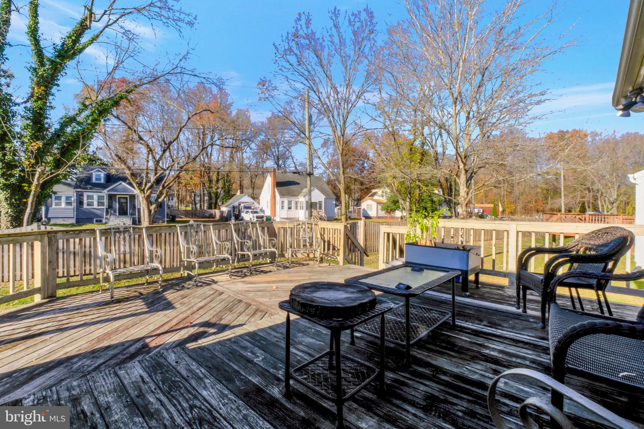 MARLBORO DOWNS - Residential