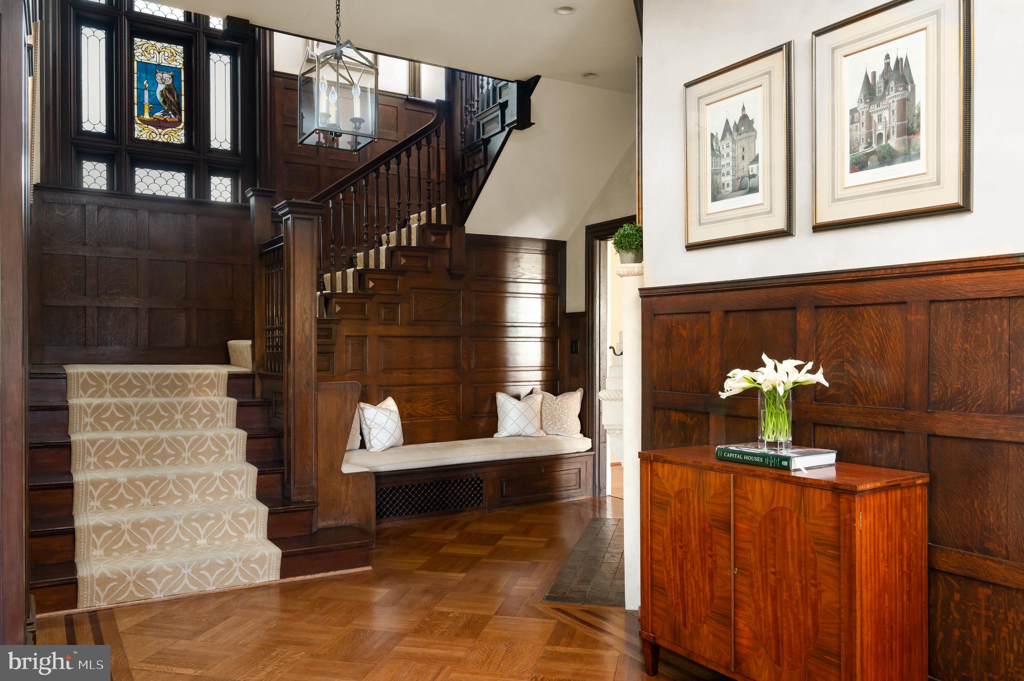 FOREST HILLS - Residential