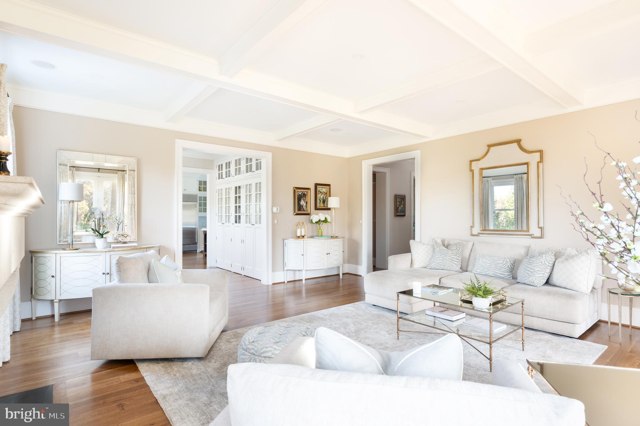 FOREST HILLS - Residential