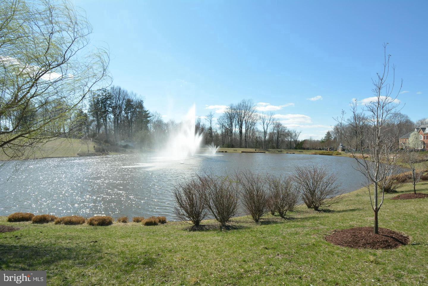 OAK CREEK - Residential