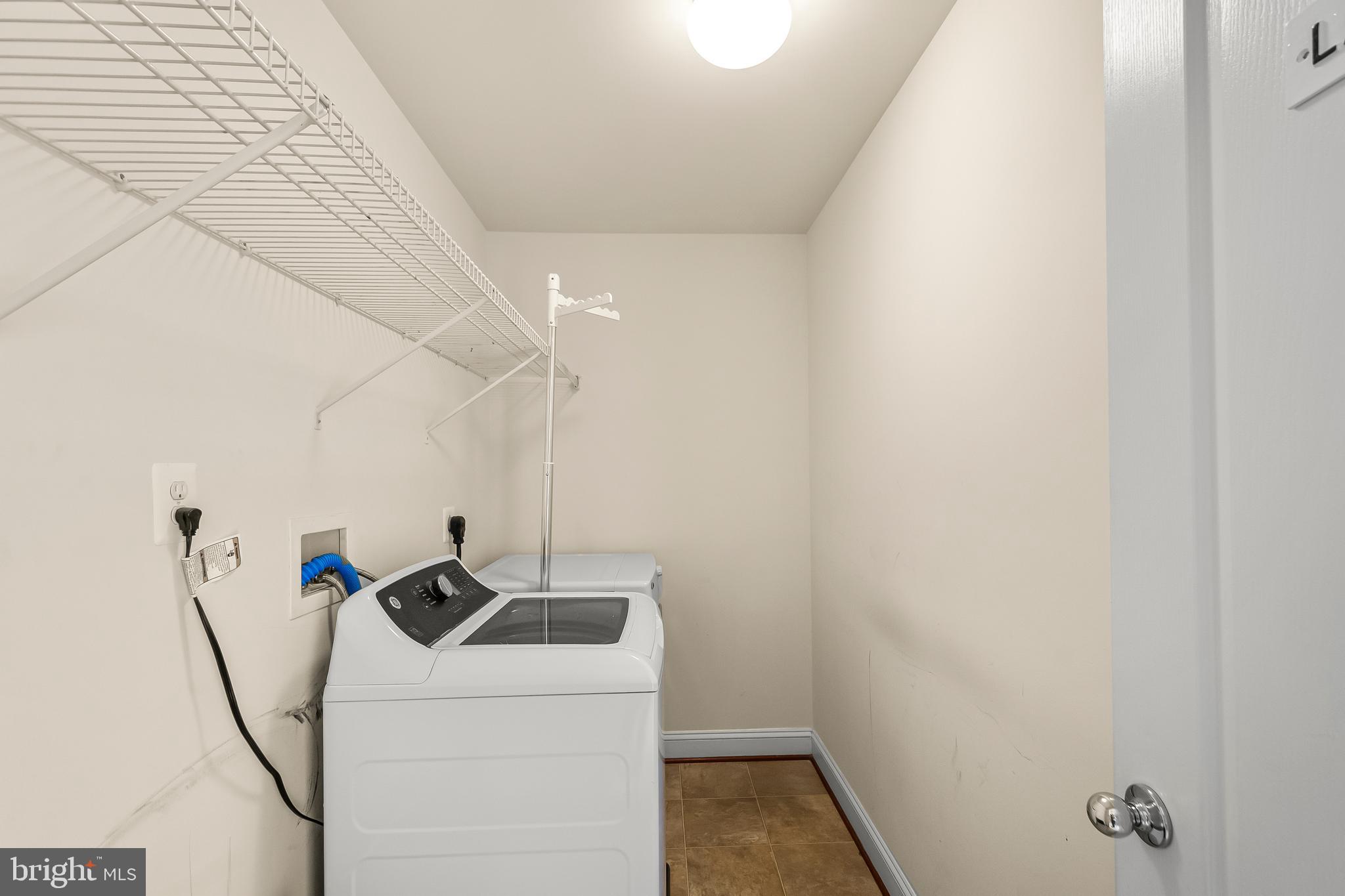 OAK CREEK - Residential