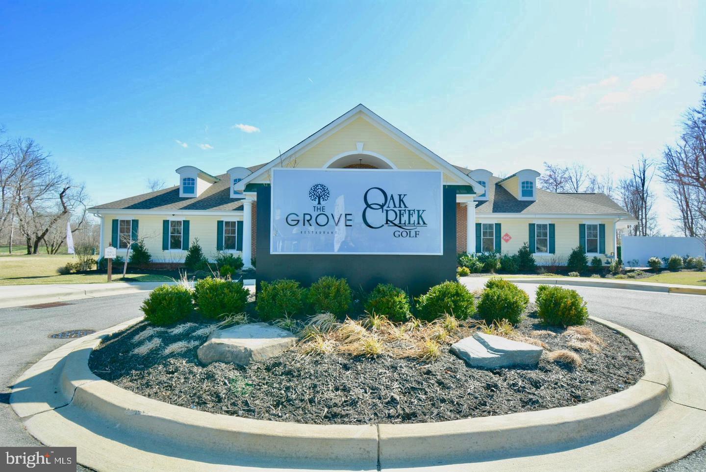 OAK CREEK - Residential