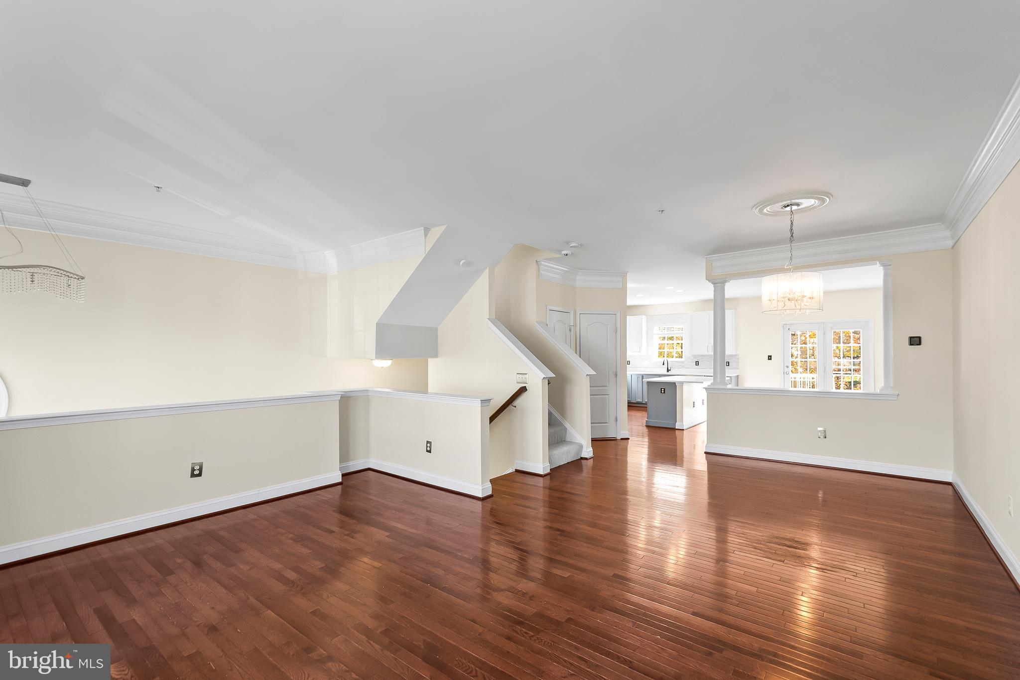 OAK CREEK - Residential