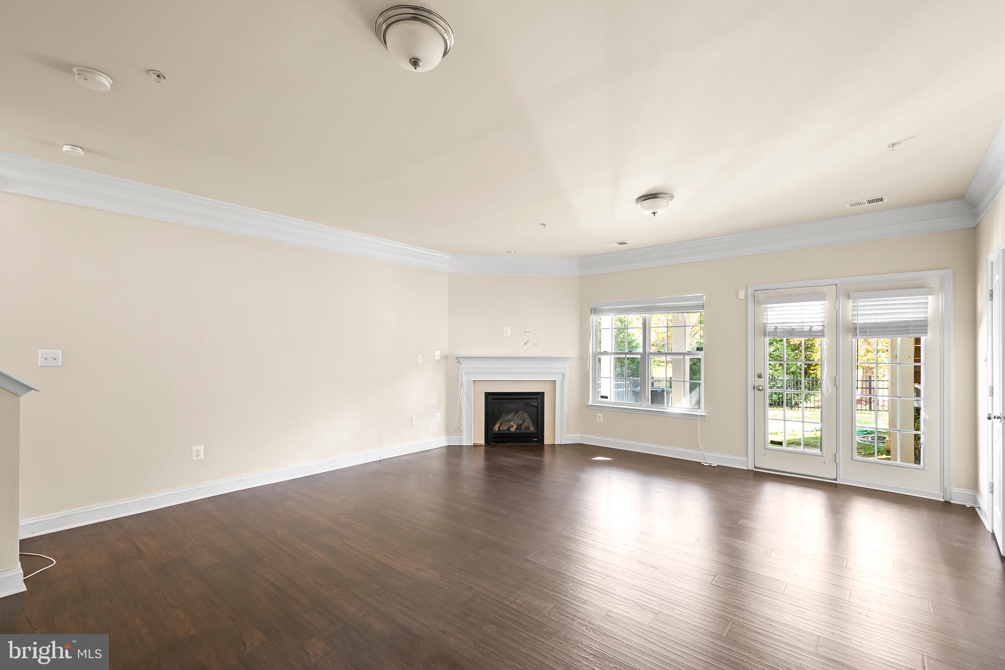 OAK CREEK - Residential