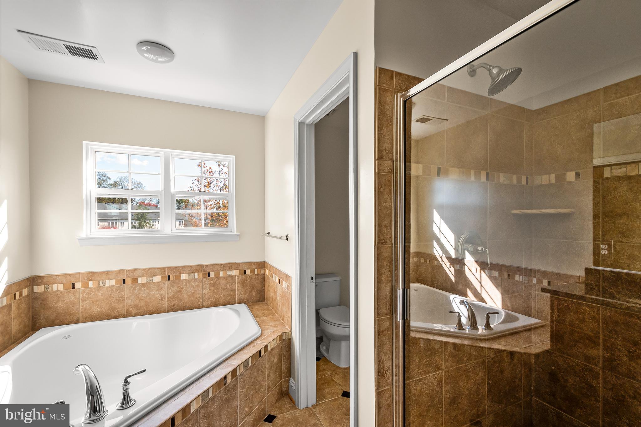 OAK CREEK - Residential