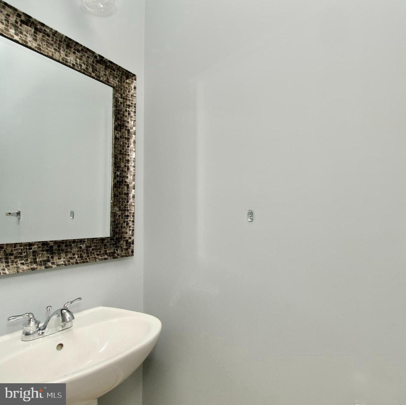 OAK CREEK - Residential