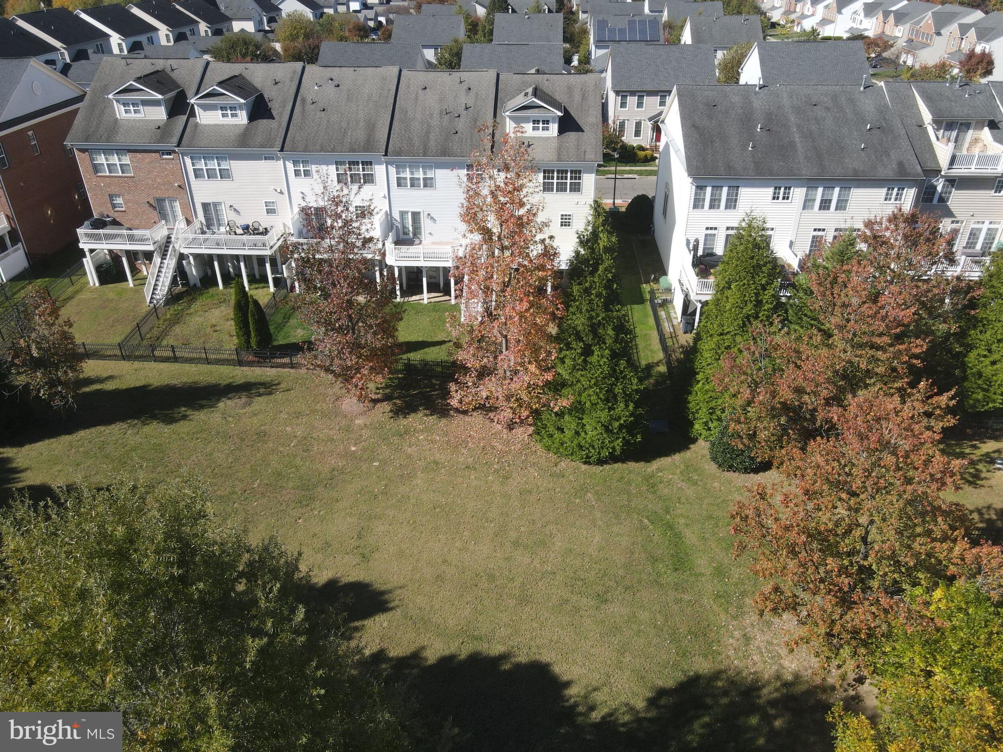 OAK CREEK - Residential